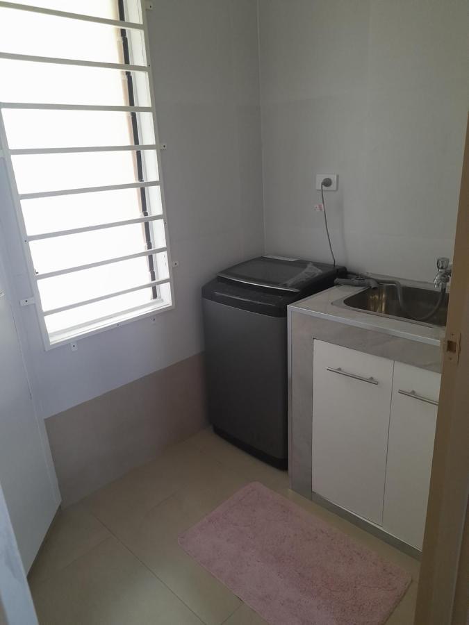 Bidesi Apartments Сува Екстериор снимка